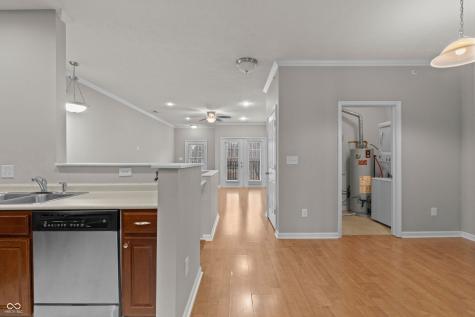 1034 Reserve Way Indianapolis IN 46220