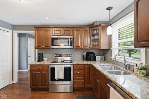 13263 Chevy Chase Drive Fishers IN 46038