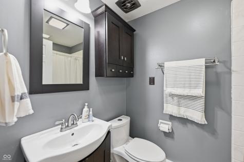 13263 Chevy Chase Drive Fishers IN 46038