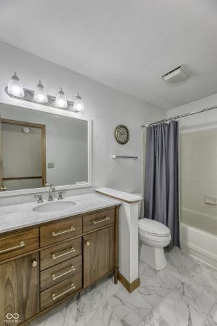2346 Calaveras Way Indianapolis IN 46240