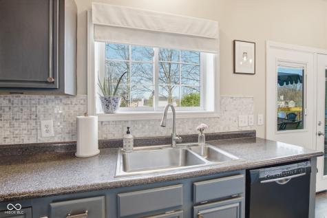10998 Rutgers Lane Fishers IN 46038