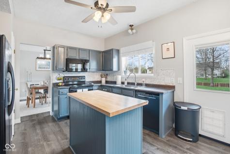 10998 Rutgers Lane Fishers IN 46038