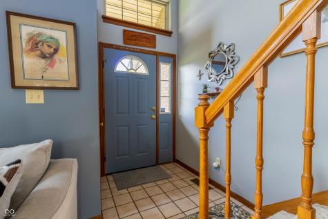 6006 Regency Drive Columbus IN 47203