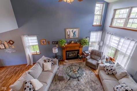 6006 Regency Drive Columbus IN 47203