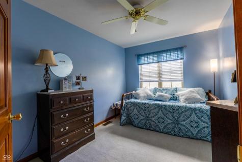 6006 Regency Drive Columbus IN 47203