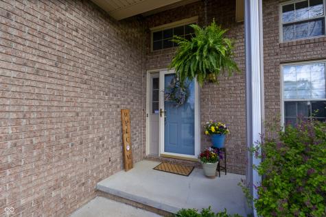 6006 Regency Drive Columbus IN 47203