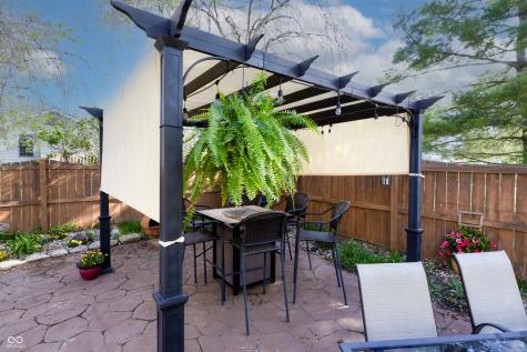6006 Regency Drive Columbus IN 47203