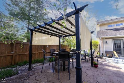 6006 Regency Drive Columbus IN 47203