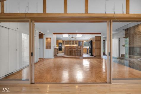 1413 W 52nd Street Indianapolis IN 46228