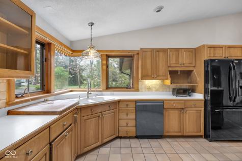 1413 W 52nd Street Indianapolis IN 46228
