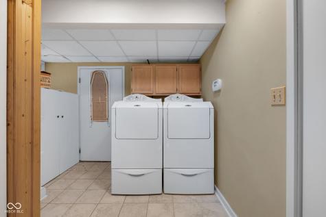 1413 W 52nd Street Indianapolis IN 46228