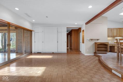 1413 W 52nd Street Indianapolis IN 46228