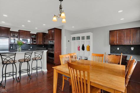 1266 Colinbrook Circle Greenwood IN 46143