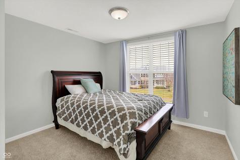 1266 Colinbrook Circle Greenwood IN 46143