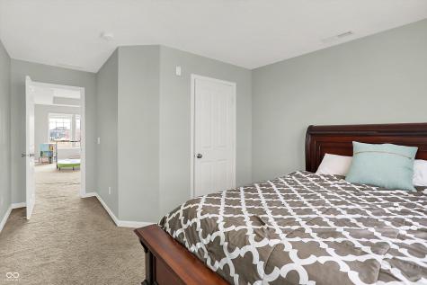 1266 Colinbrook Circle Greenwood IN 46143