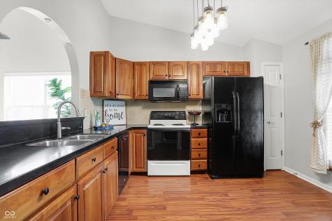6753 Lexington Circle Zionsville IN 46077