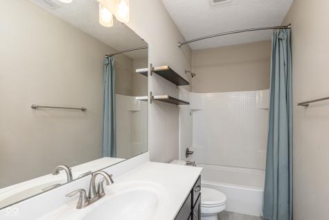 9124 Hawkins Road Indianapolis IN 46216