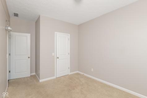 9124 Hawkins Road Indianapolis IN 46216