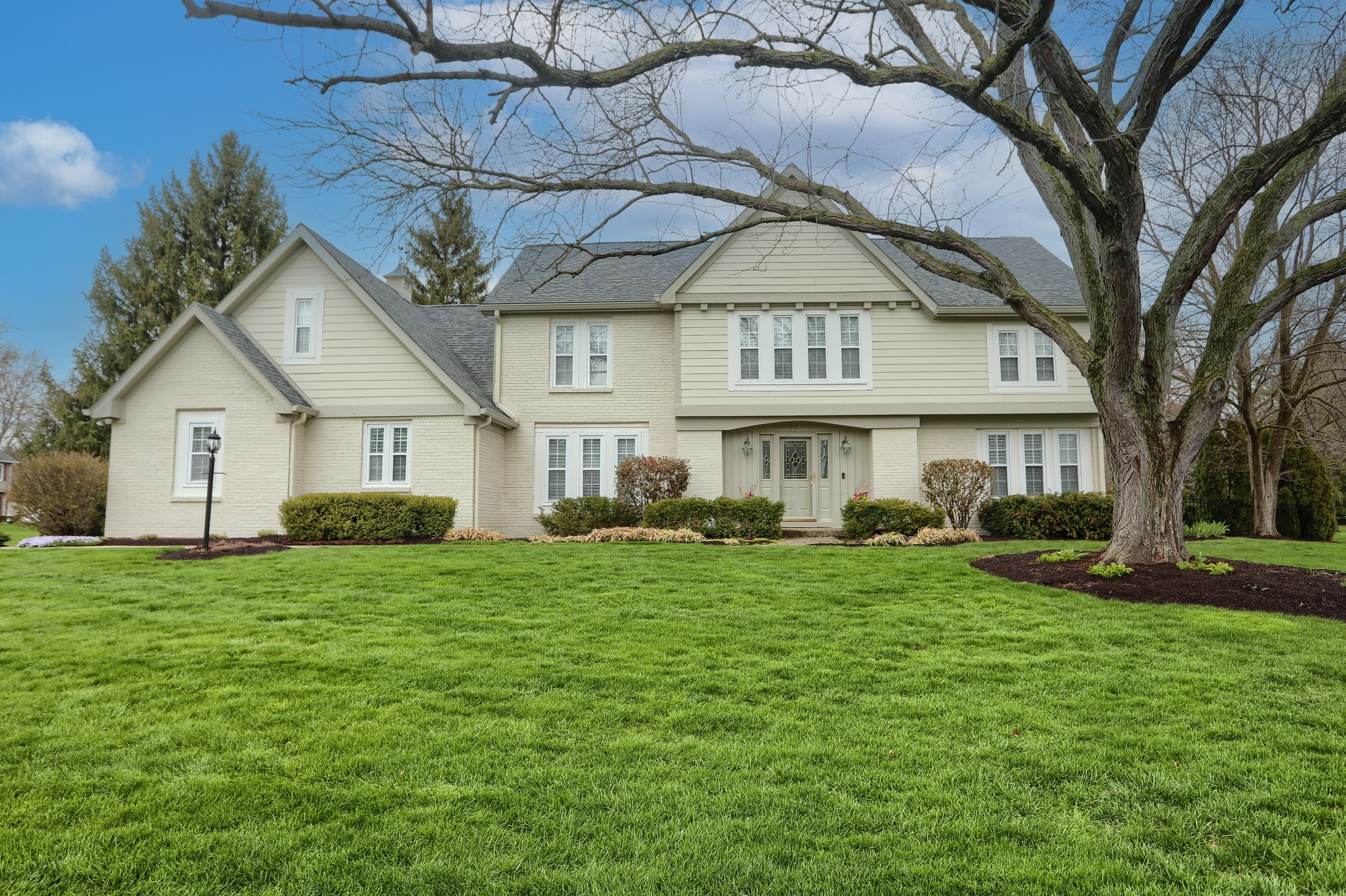 105 Lynn Court Zionsville IN 46077