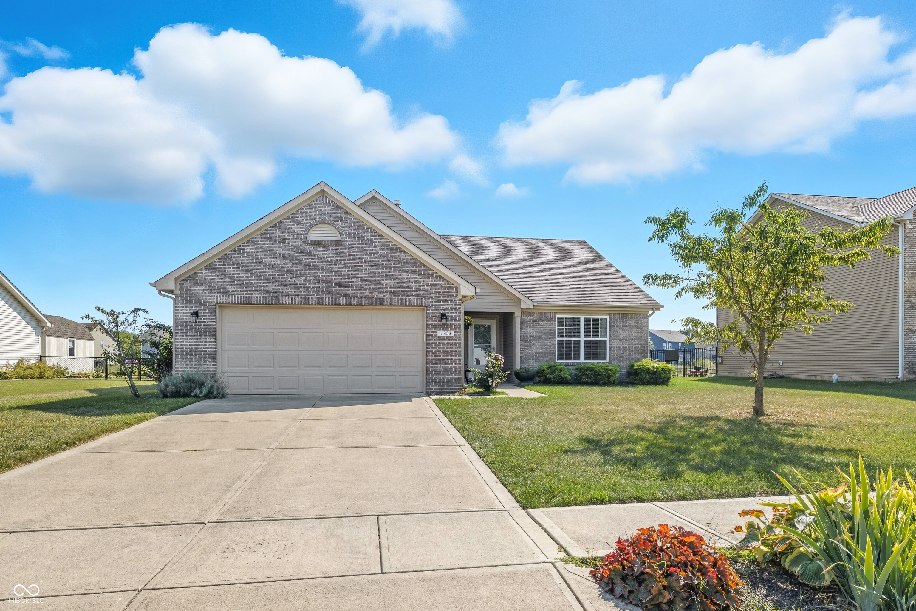 4353 W Parkway Court New Palestine IN 46163