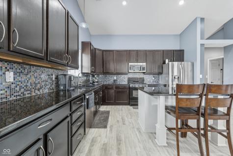 4353 W Parkway Court New Palestine IN 46163