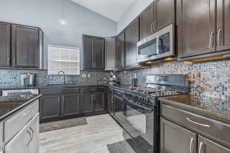 4353 W Parkway Court New Palestine IN 46163