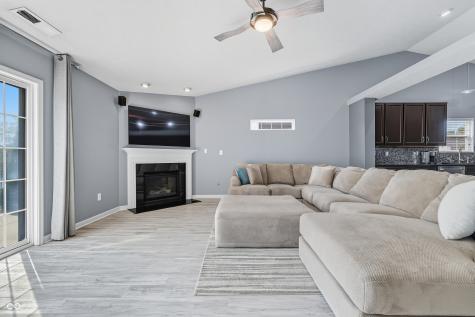 4353 W Parkway Court New Palestine IN 46163