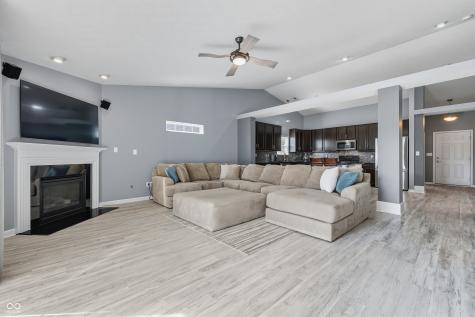 4353 W Parkway Court New Palestine IN 46163