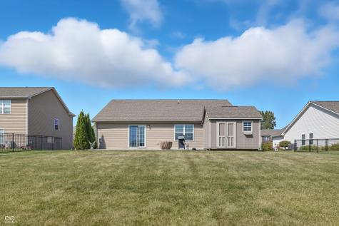 4353 W Parkway Court New Palestine IN 46163