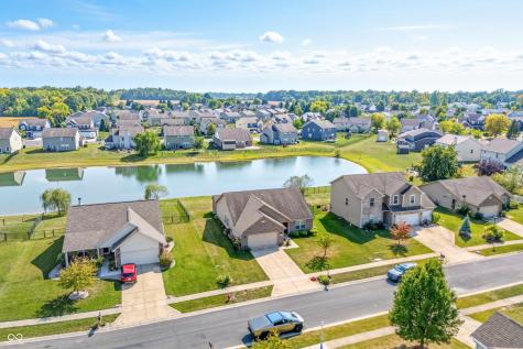 4353 W Parkway Court New Palestine IN 46163