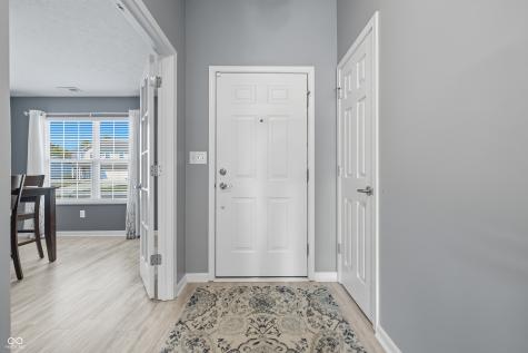 4353 W Parkway Court New Palestine IN 46163