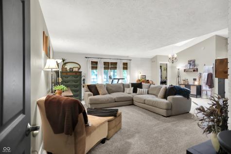 3610 Tara Court Carmel IN 46074