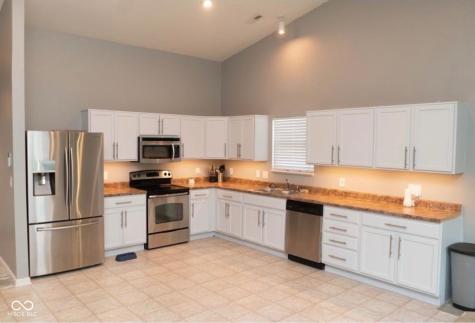 2287 Rosswood Boulevard Indianapolis IN 46229