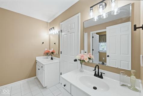 5276 Woodfield Drive S Carmel IN 46033