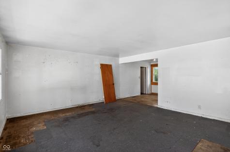 5917 E 45th Street Indianapolis IN 46226