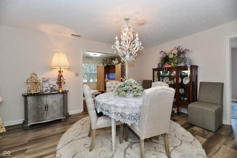 5668 Misty Ridge Circle Indianapolis IN 46237