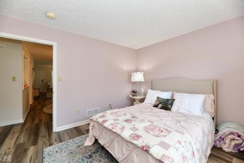 5668 Misty Ridge Circle Indianapolis IN 46237