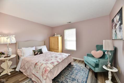 5668 Misty Ridge Circle Indianapolis IN 46237