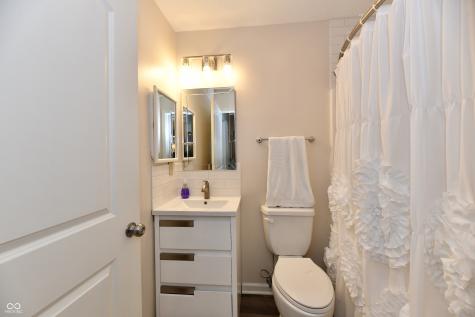 5668 Misty Ridge Circle Indianapolis IN 46237