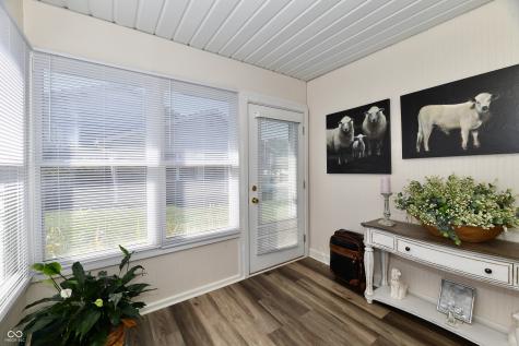 5668 Misty Ridge Circle Indianapolis IN 46237