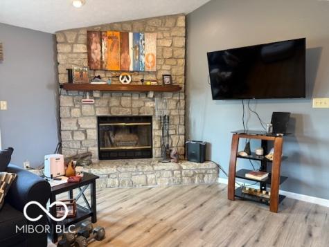 6045 Arlington Way Indianapolis IN 46237