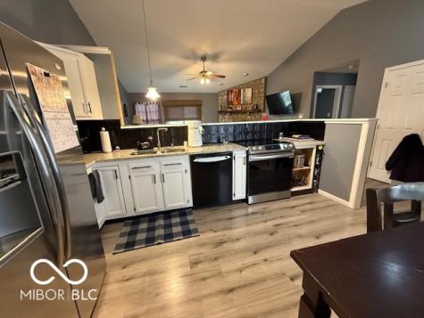 6045 Arlington Way Indianapolis IN 46237