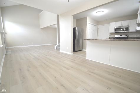 5552 Bluff View Boulevard Indianapolis IN 46217