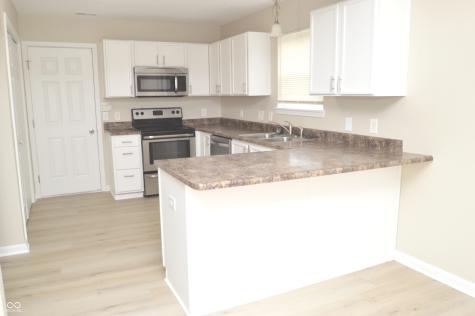 5552 Bluff View Boulevard Indianapolis IN 46217