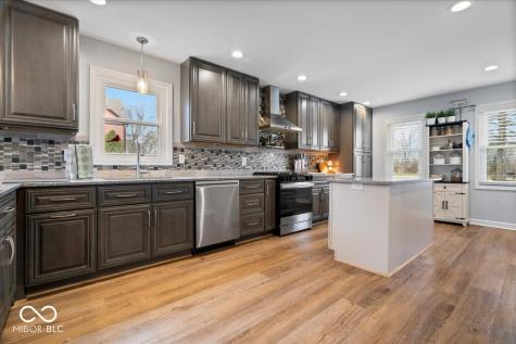 84 Glenbrook Lane Avon IN 46123