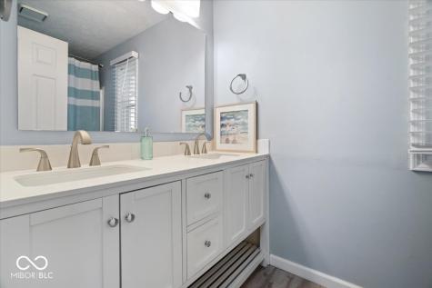 84 Glenbrook Lane Avon IN 46123