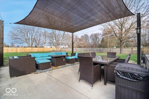 84 Glenbrook Lane Avon IN 46123