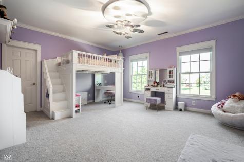 25 Monahan Road Zionsville IN 46077