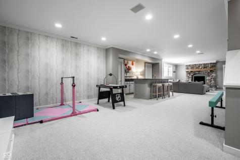25 Monahan Road Zionsville IN 46077