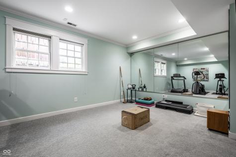 25 Monahan Road Zionsville IN 46077
